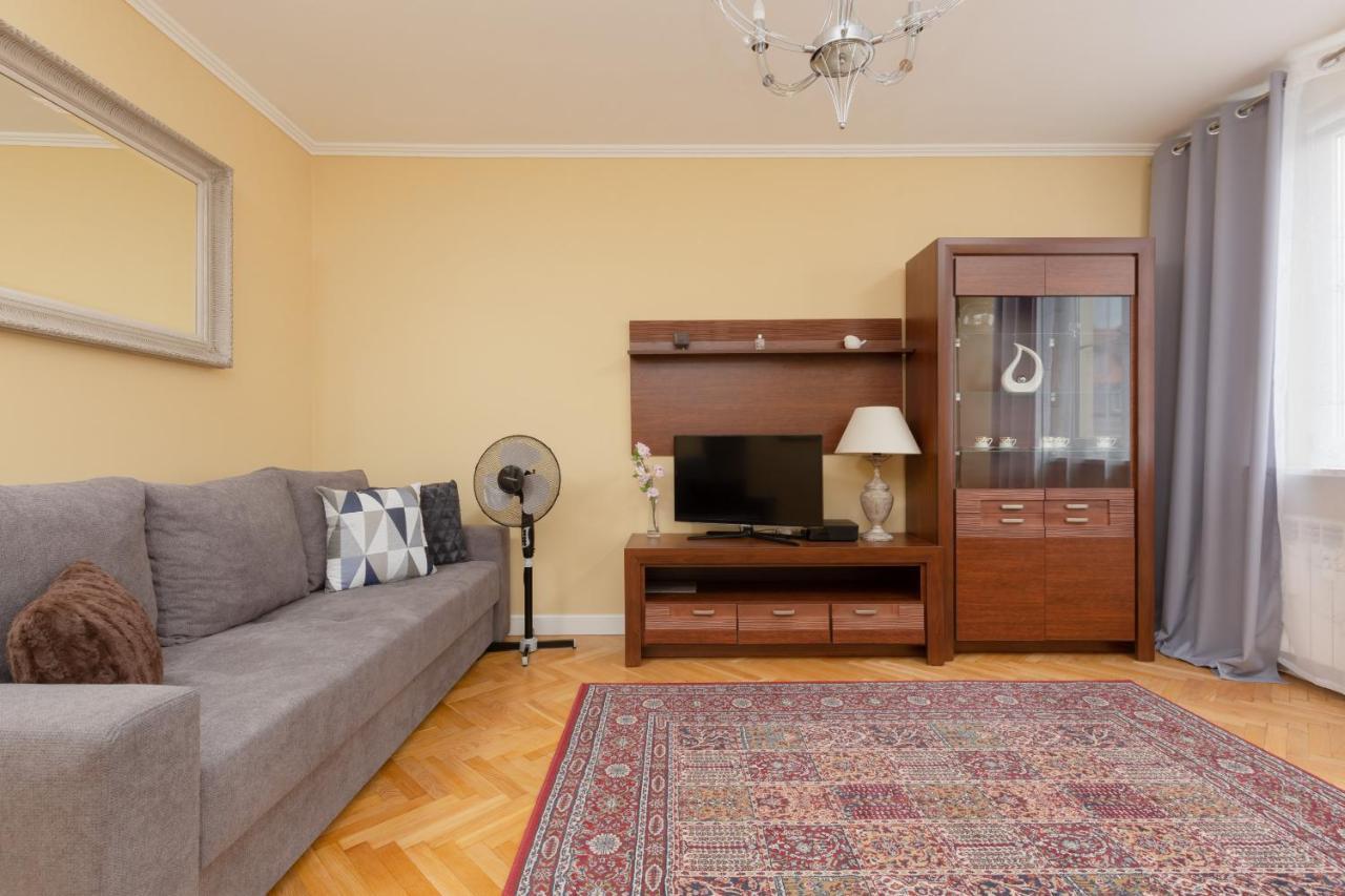 Miodowa Apartment Krasinski Garden Warsaw By Noclegi Renters Dış mekan fotoğraf