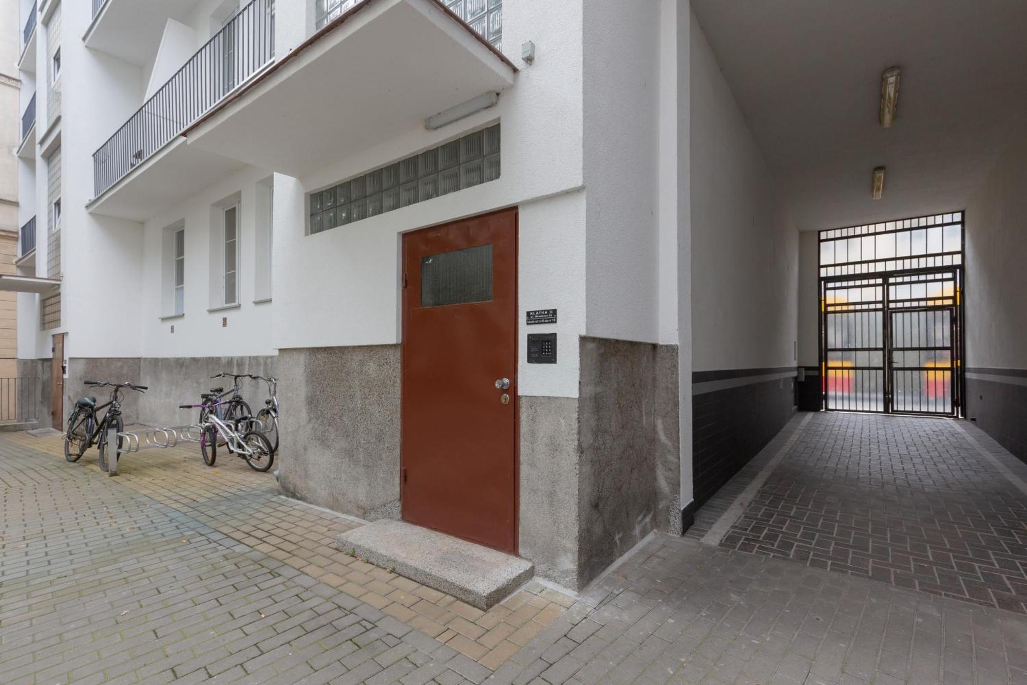 Miodowa Apartment Krasinski Garden Warsaw By Noclegi Renters Dış mekan fotoğraf